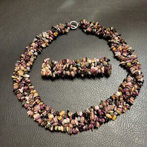 Agate Chip Bead Necklace and Stretch Bracelet